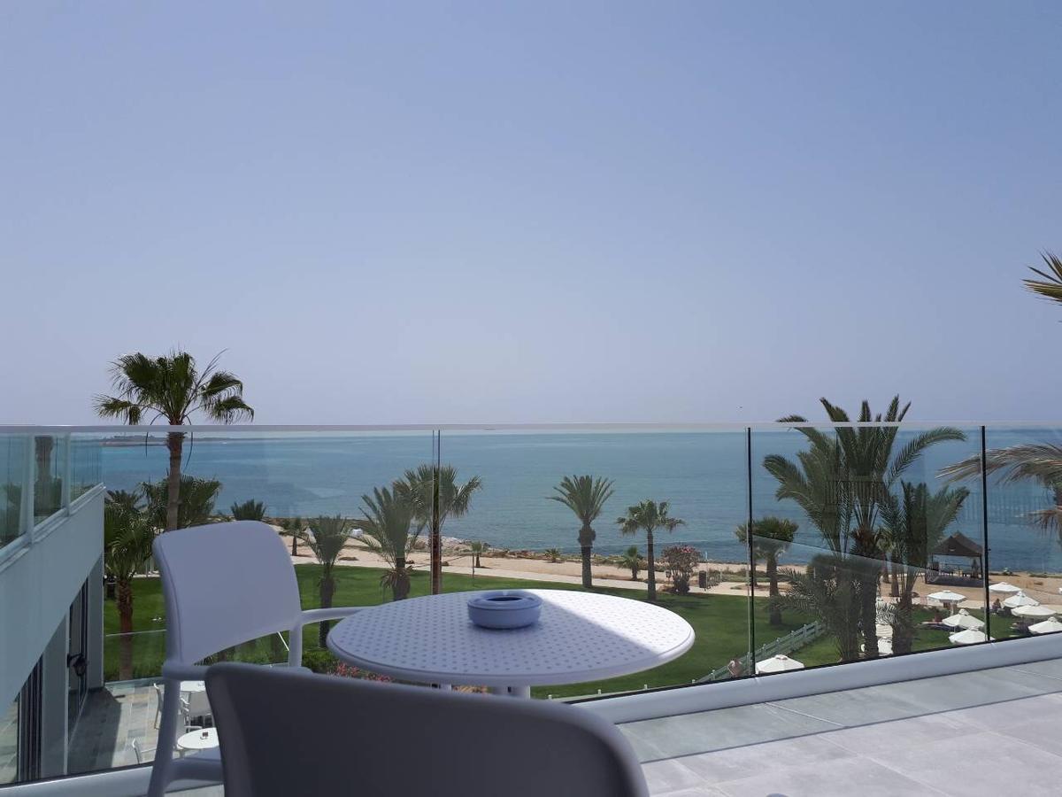 Akti Beach Hotel & Village Resort Klorakas Екстериор снимка