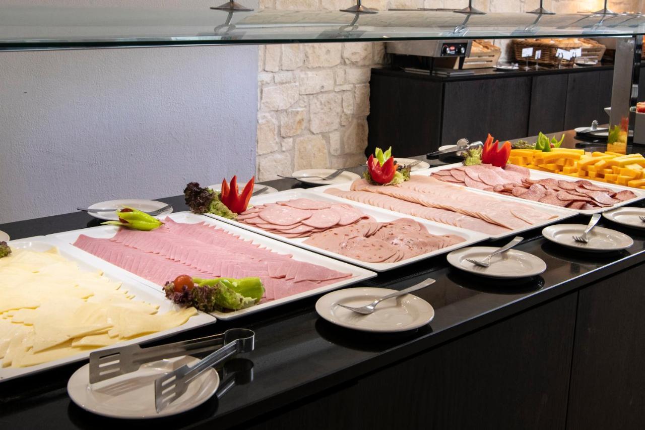Akti Beach Hotel & Village Resort Klorakas Екстериор снимка